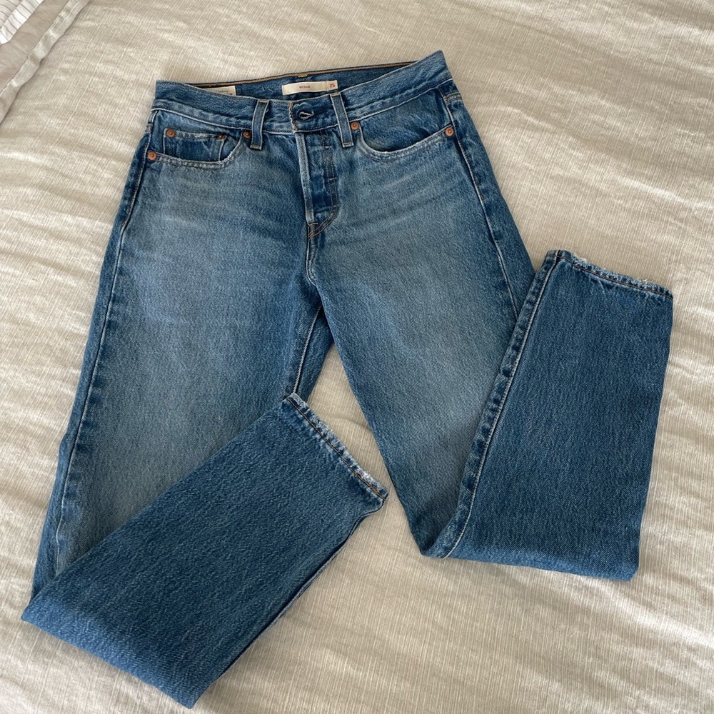 Levi’s Wedgie Jeans